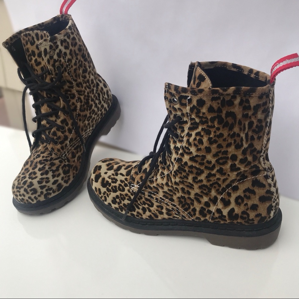 Cheetah Print fashion lace up boots